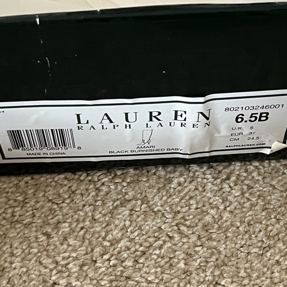 Gently worn Ralph Lauren boots.